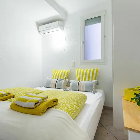 Palais Des Fleurs Apartment *